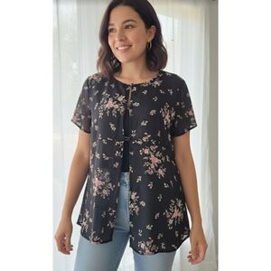 Emily Spencer Henley Blouse, Short Sleeves, Round Neck Black Floral, 12 GUC ✔️